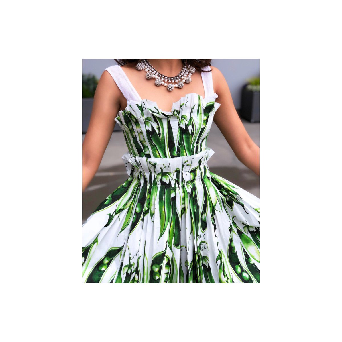 shopual's tweet photo. A nod to nature with @dolcegabbana 🌱 Make sure to drop in today to shop last day of weekend #promos ! #austintx #myUAL #shopUAL
___
Featured look from the TX location: @dolcegabbana dress sz 36, @gianvitorossi heel sz 35.5 & @rosantica_official necklace. https://t.co/spzw4EsALL
