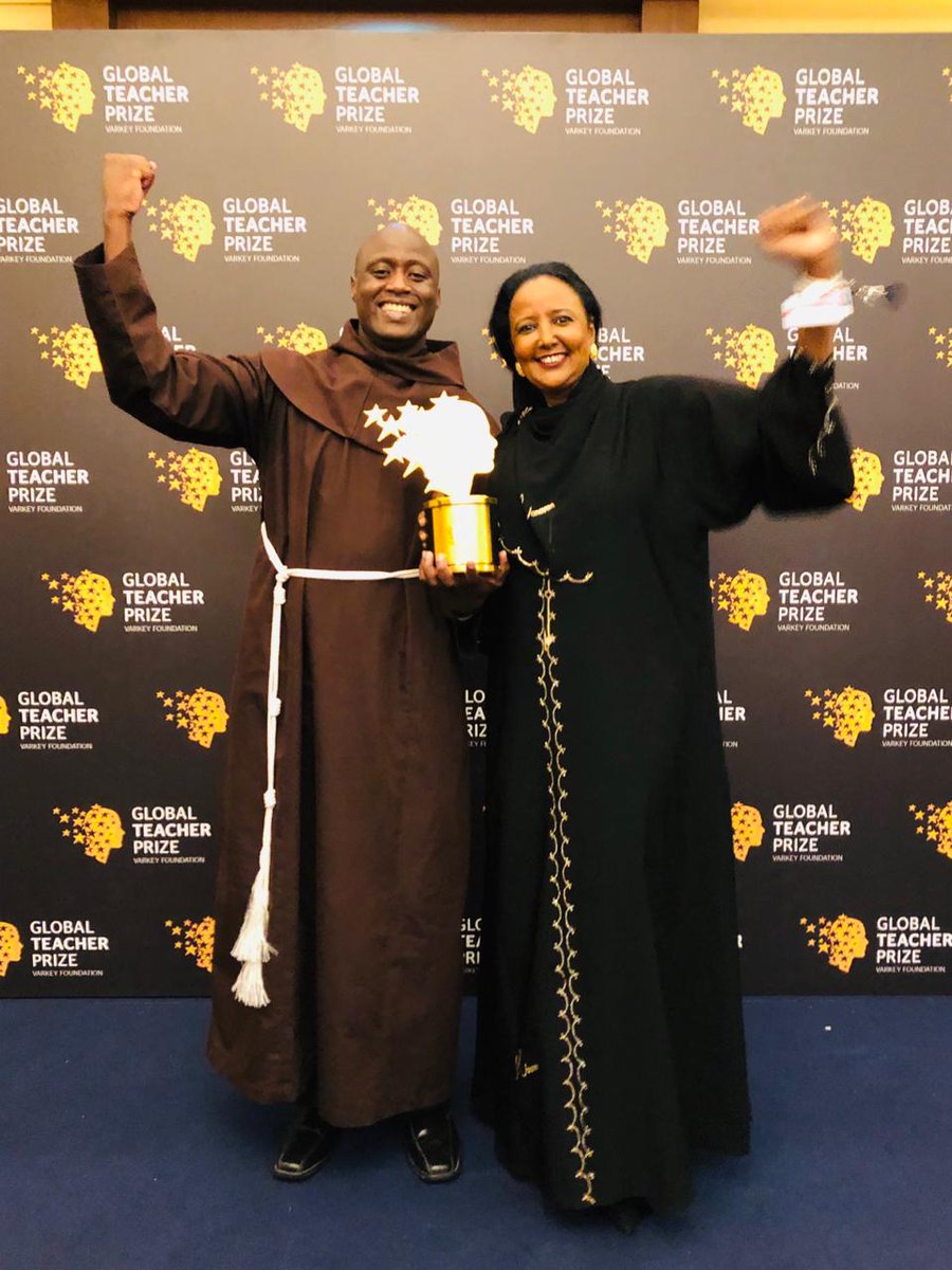 JulieGichuru's tweet photo. Outgoing Cabinet Secretary for Education & CS for Sports and Culture @AMB_A_Mohammed with the @TeacherPrize winner @petertabichi #GlobalTeacherPrize
#GESF @GESForum
#TabichiForGTP #AfricaForTheWin
#TeachersMatter https://t.co/t3hsvRqFtv