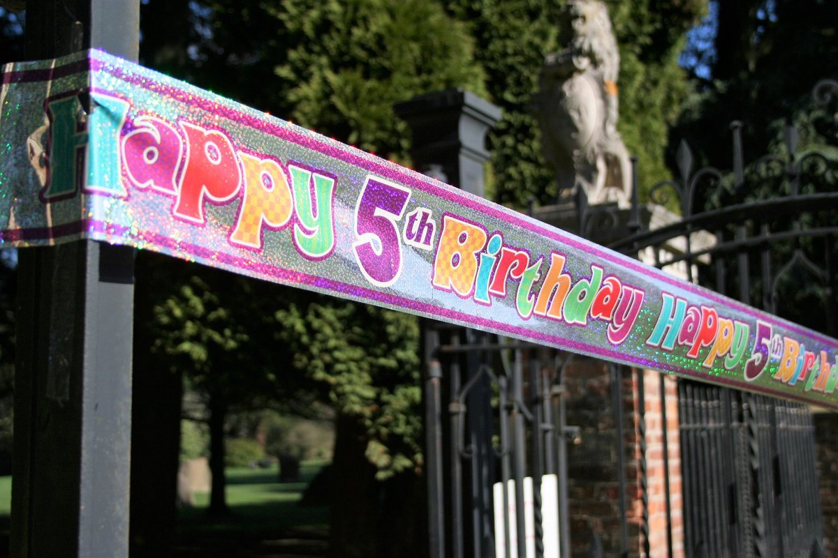 Today was our 5th birthday! Thank you all for coming out and running, walking, volunteering, clapping and supporting 🙌
Whatever part you have played in the five years of Newport junior parkrun "thank you so much", and here’s to many more years to come! 🤩