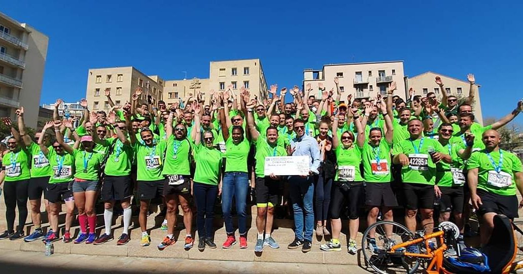 SamyNakache's tweet photo. 👏👏[ #TeamCaap #RunInMarseille2019]
Nos 400 coureurs salariés et élus sont fiers de l'avoir fait au profit de l'association Marseillaise Sourire à la Vie et de leur apporter notre soutien avec un don de 5000 € pour améliorer le quotidien des enfants malades. https://t.co/uJzI5sCH70