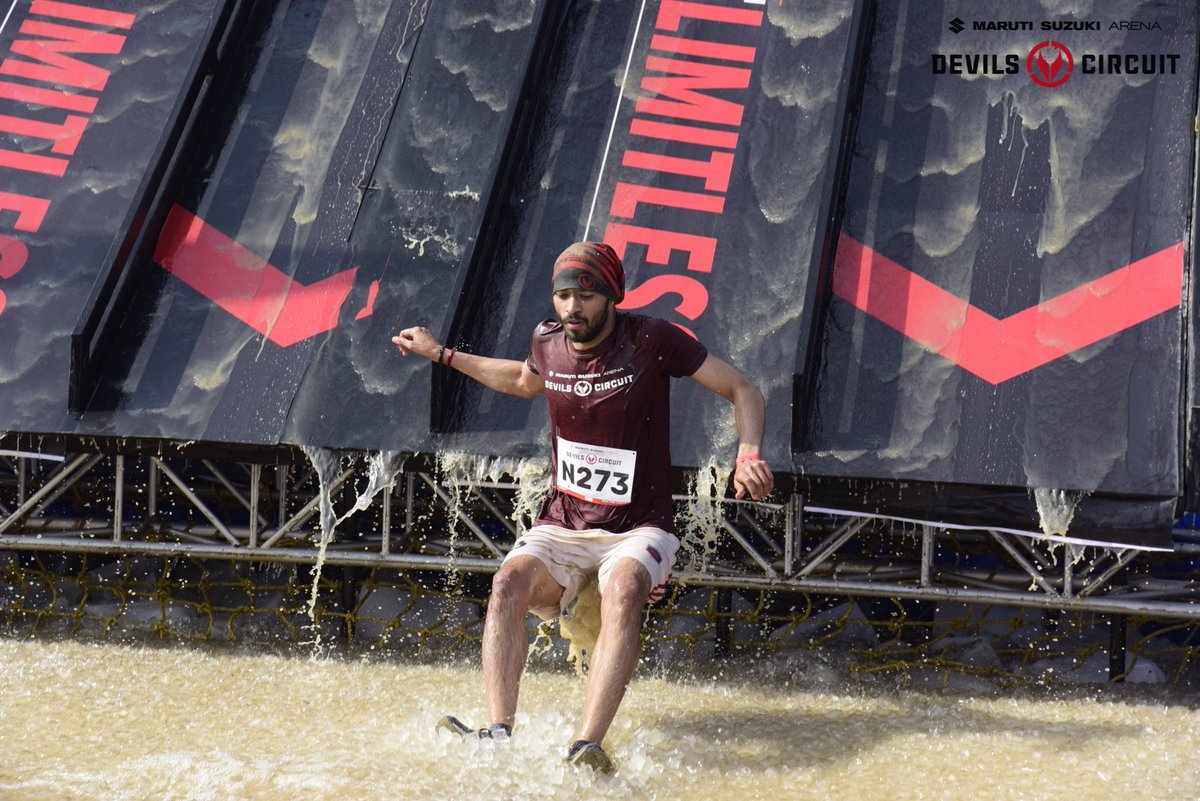 rohitsilverback's tweet image. #devilcircuit
#running 
#OBSESSED 
#aspromised
#beggining