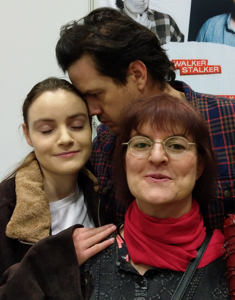 NegansMiz's tweet photo. This is what happens when I don't watch out for @Lincolnlover357 . 🤨Yesterday still stone cold #RickyDicky - today already #EugenesAngel 😍
Please don't crop our faces, fellow followers. Sharing without a mention or cropping fan faces out of sefies or ops photos is kinda rude. https://t.co/CHVqzeHtzX