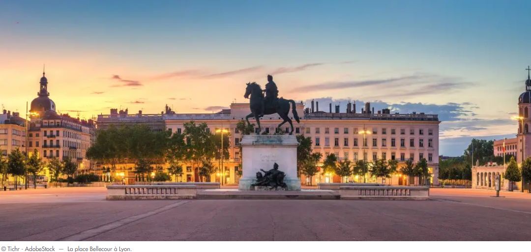 24 : c 'est le nombre de restaurants labellisés "bouchons lyonnais", adresses typiques où l'on savoure les spécialités locales. Saucisson brioché, Saint-Marcellin et Côtes-du-Rhône, ça vous tente?  #FranceFR ow.ly/niNU30o91yt <a href="/OnlyLyon/">ONLYLYON</a>