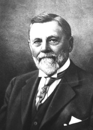 VGlencoe's tweet photo. We’re just #5days away from the #Glencoe150! As we #countdownto150, meet Charles H. Morse. Morse was a partner with Luther Greenleaf at Fairbanks, Greenleaf & Co., which manufactured scales, stoves and plows. He is one of the few #GlencoeCompany investors who never lived here. https://t.co/yv12khOSYY