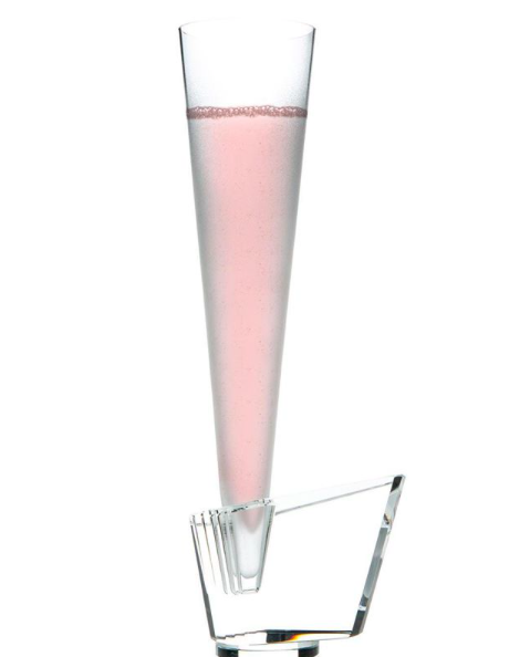 WalkingMatters's tweet photo. "Elegance is the only beauty that never fades." ~ Audrey Hepburn🌷⁣⠀
See @vera_pure for more. 
Photo by @farukpinjo 
#TabletopMatters
#verapure #restaurants #chefs #truecooks #finedining #finedininglovers #gastronomy #tableware #sinstella #tablescape #gastronomie https://t.co/1x14s8d9dS
