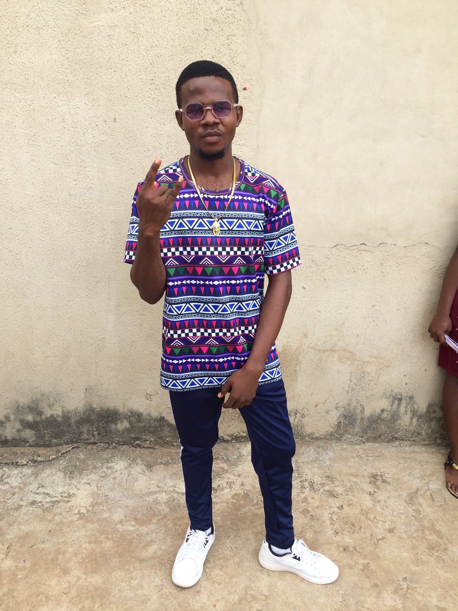 DeojisNG's tweet photo. Hi.. I Wish You Happy Sunday
#MODEL
#HypeDancer
#OnlineMarketer
#DigitalMarketer
#Actor
#RedCarpetHost
#Singer
#GhostWriter
#SongWriter
#LifeOfTheParty
#EnergeticPerformer
#CommercialModel
#MainlandBlockParty
#Deojis
#BenuesFinest
#Benue
#WaterBottle
#WaterBottleNG
#BottleWater https://t.co/FONKxHacyv