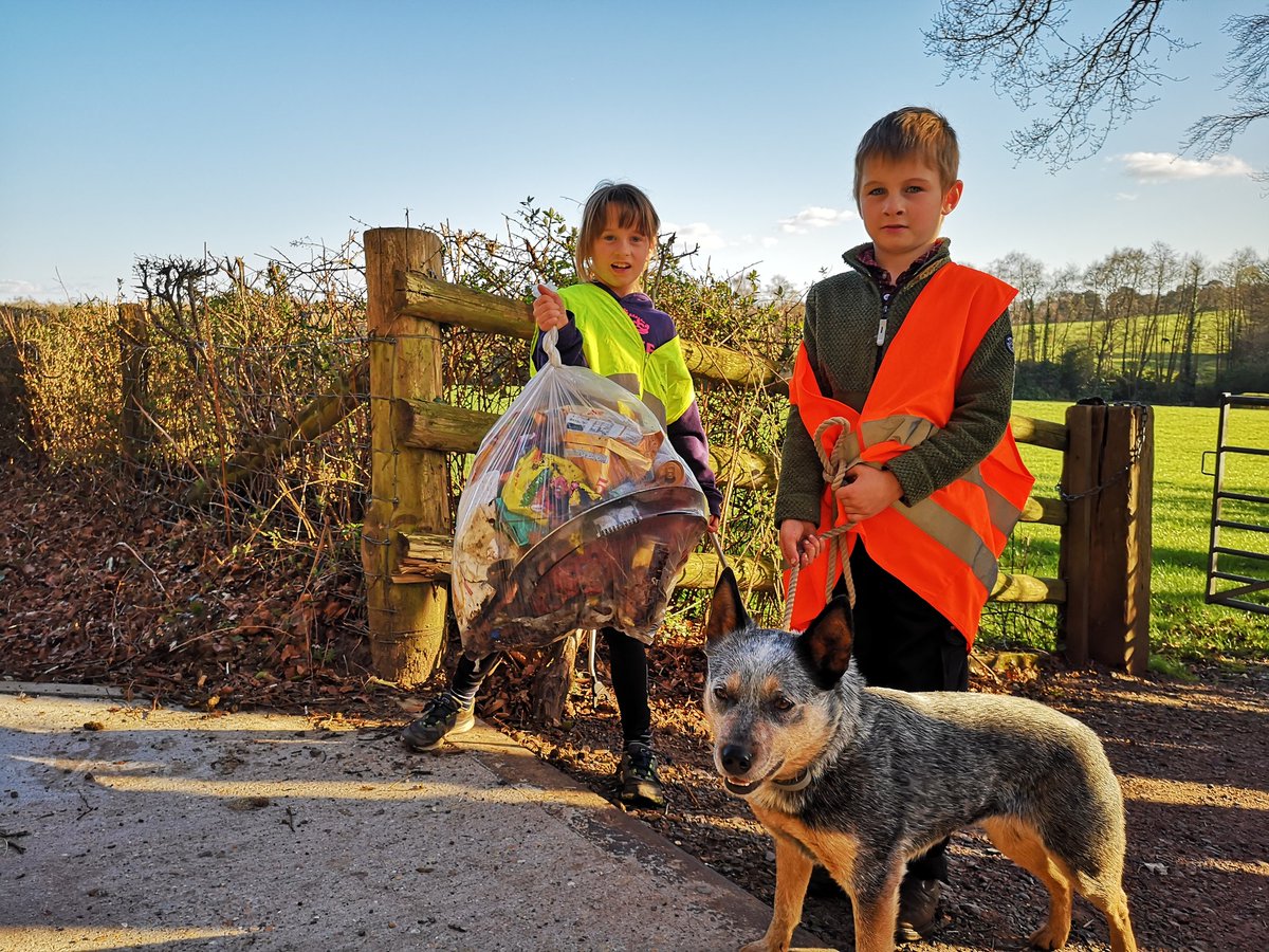 Cuffnells's tweet photo. One bin bag full of rubbish collected. Proud of my little #LitterHeroes
More shocking than the rubbish was that the majority of drivers didn't slow down or move over as they passed us. 😢
#NewForest
@newforestranger
@peterjarmstrong https://t.co/IwRGWoBCam