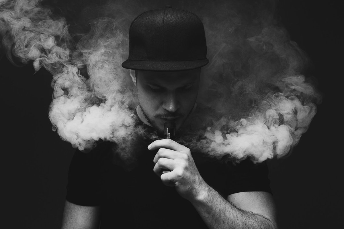 MajorVaping's tweet photo. New to #vaping? Want to learn more about a product before you buy? We personally test all products prior to adding to our shop. Find detailed descriptions &amp; reviews of hot products &amp; buy smart 🤓 Visit the #vapeshop https://t.co/oPOGD6eCtI https://t.co/BIFKwF6UjR