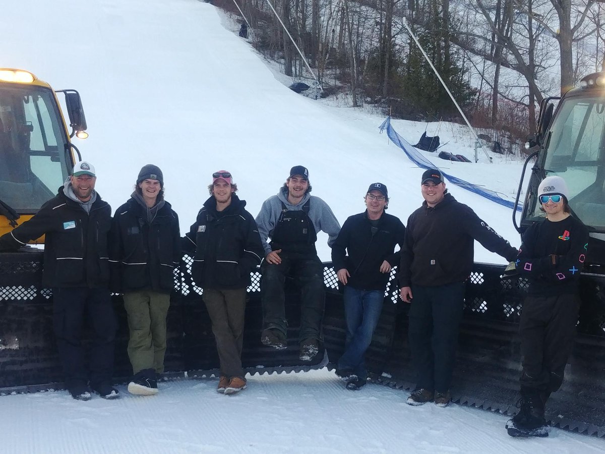 As the season winds down, we wanted to send a big thanks to our legendary Batawa Ski Hill Operations Crew. Thank you for working so hard to keep the #SmallHillBigHeart in amazing condition all season long! You all rock!