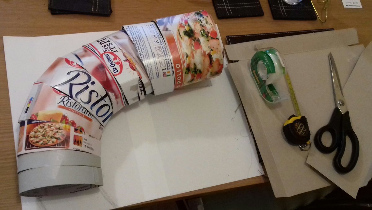 cheshlie's tweet photo. Problem solving with pizza boxes! #conservationstudent https://t.co/rkOiPXA96f