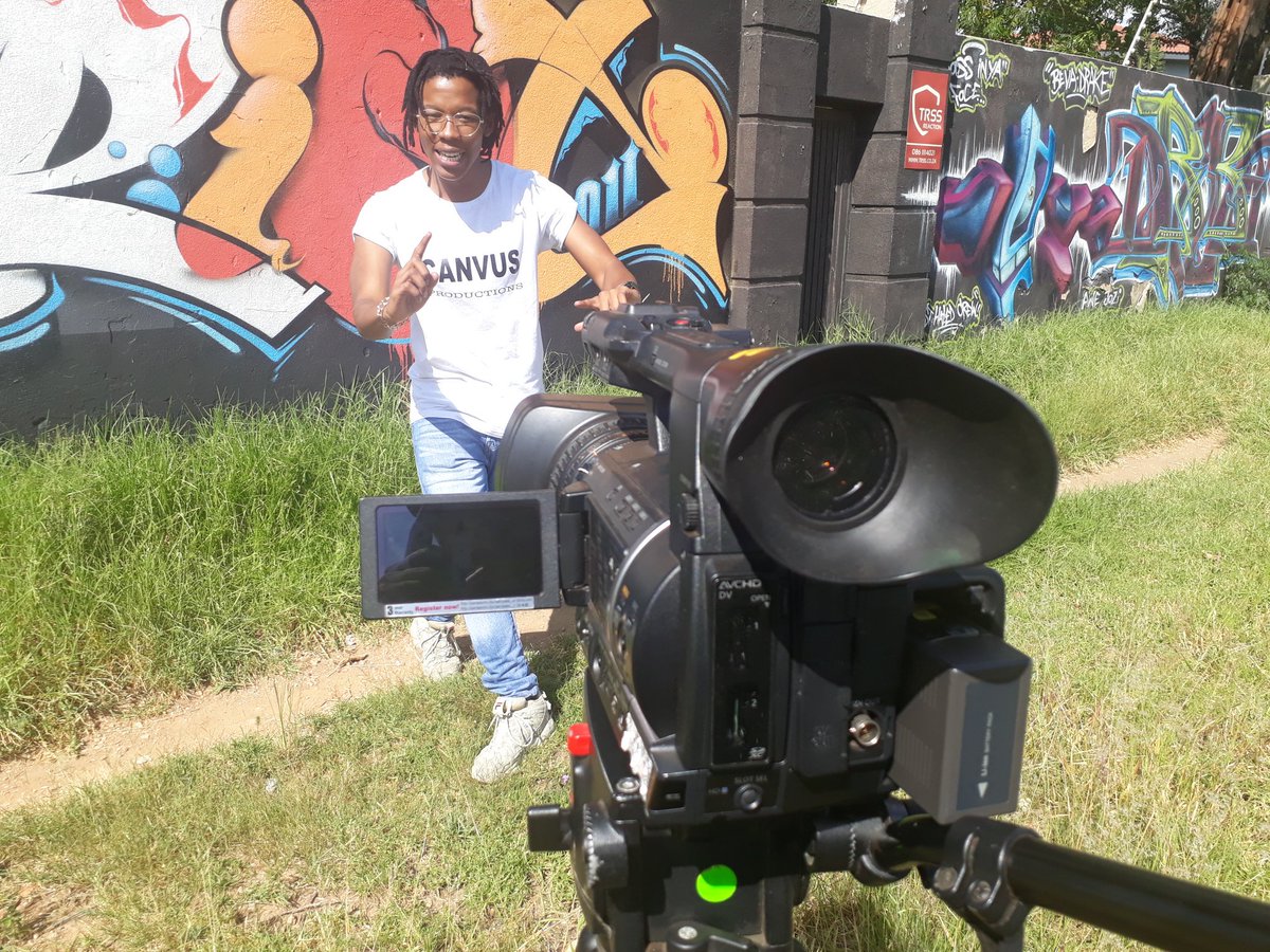 LataneLebo's tweet photo. 'FIHLILE' Music Video Coming Soon! 😊🔥💯

Do Check It Out Too. 😇

⬇️ELIPSES - FIHLILE (PROD. DJ TEE)⬇️

https://t.co/Xrz5Zzw41x https://t.co/5d0BaPKp0q