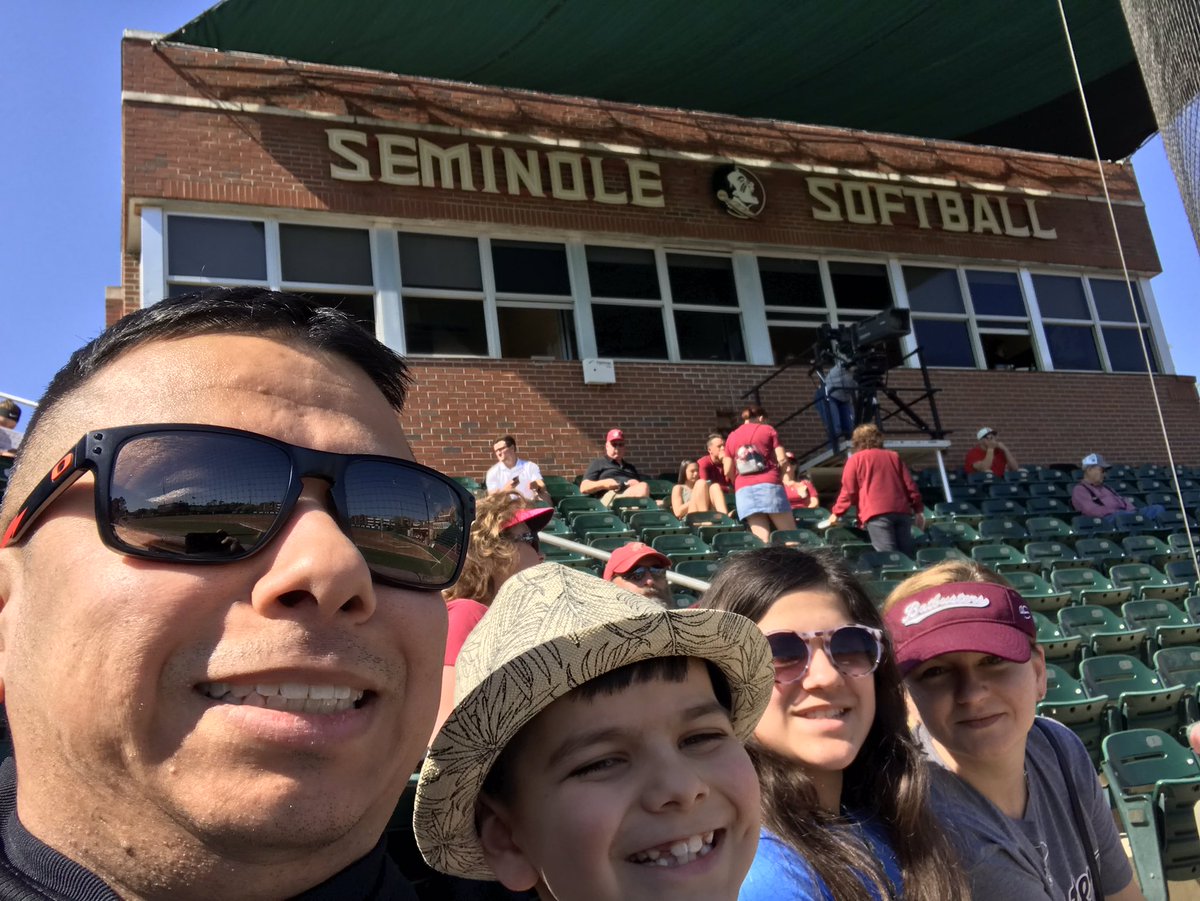 theconsumergeek's tweet photo. Garza fam showing some batbusters love for FSU softball @FSU_Softball https://t.co/5BtbWVsaG8