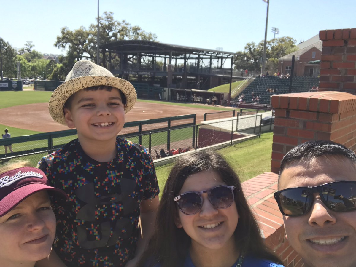 theconsumergeek's tweet photo. Garza fam showing some batbusters love for FSU softball @FSU_Softball https://t.co/5BtbWVsaG8
