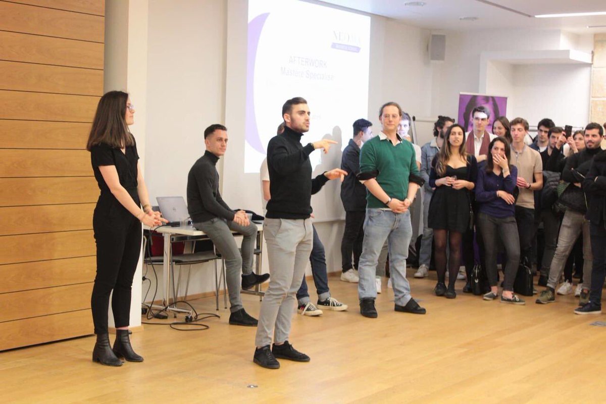 MSBDCGC's tweet photo. Le 22/03 a eu lieu l'afterwork dédié au MS Business Development et Clients Grands Comptes @ThomasFraudet 

Merci à @NEOMAbs pour ce bel événement ainsi qu’à toutes les personnes présentes, qui ont fait de cet afterwork un moment chaleureux. 

#jechoisisneomabs #msbdcgc https://t.co/nt16NrXnlM