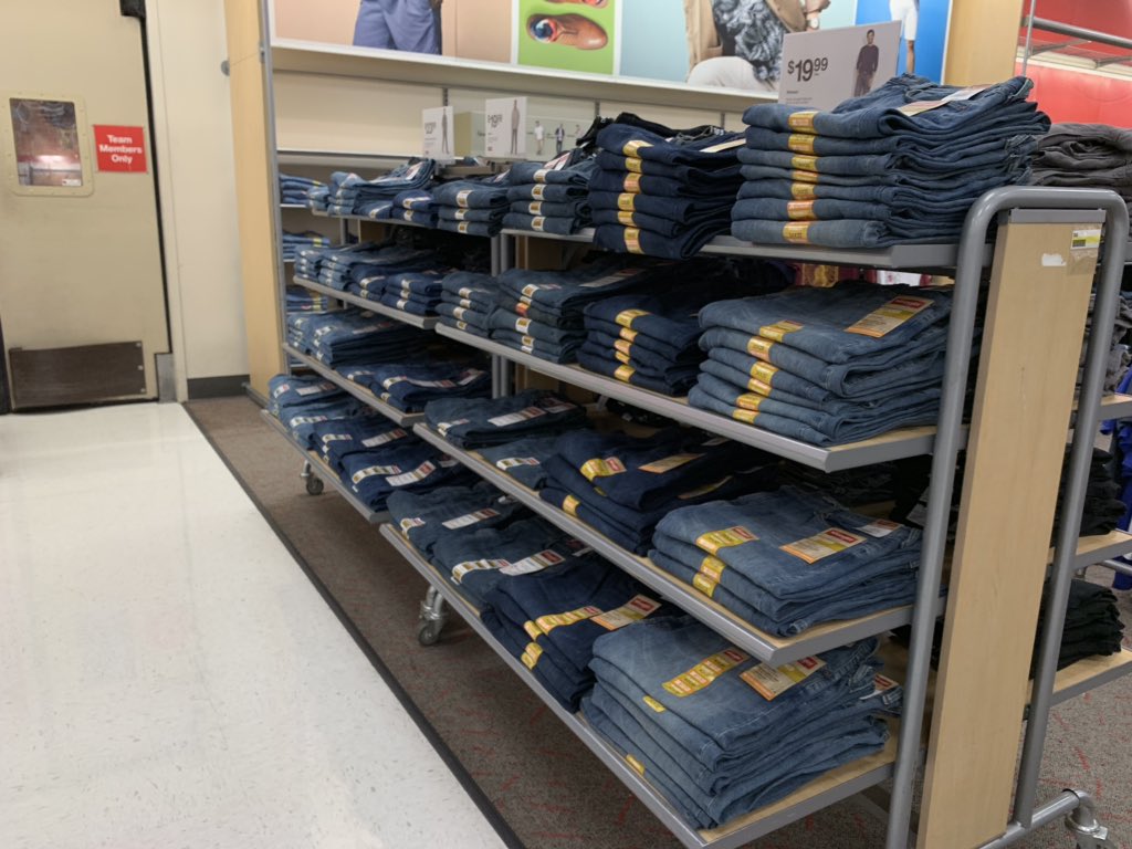 #T1951 Decatur denim days! Trying to move sales &amp; brand forward every day! VM Kayla teaching, training, &amp; making a difference! <a href="/BHaeusser/">Bryan Haeusser</a> <a href="/JulieEnglar/">Julie Englar</a>