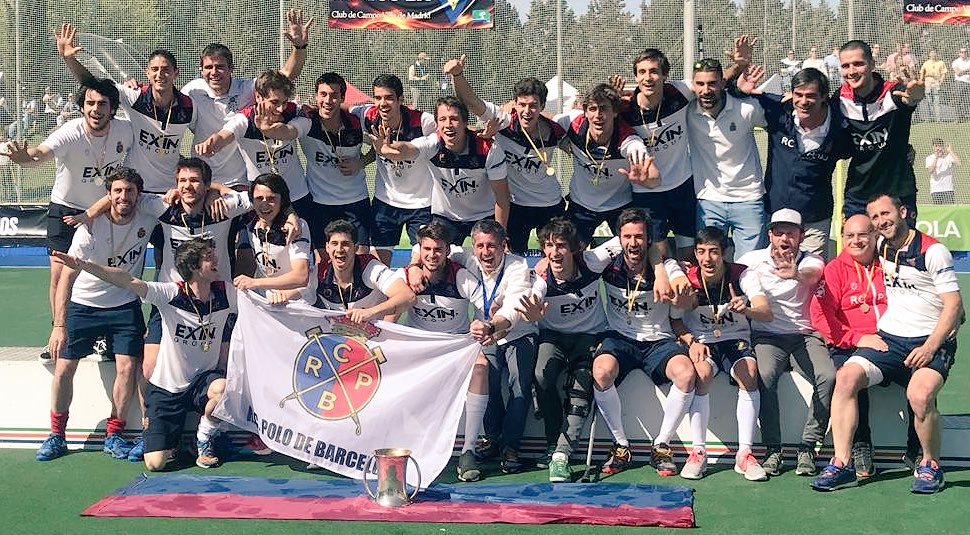 carlosgcuenca's tweet photo. Gracias Jugadores y Staff por hacer esto posible! Os quiero mucho! #CopaHockeyLITTIUM #5de7 #solotrabajo https://t.co/at09rUn74V