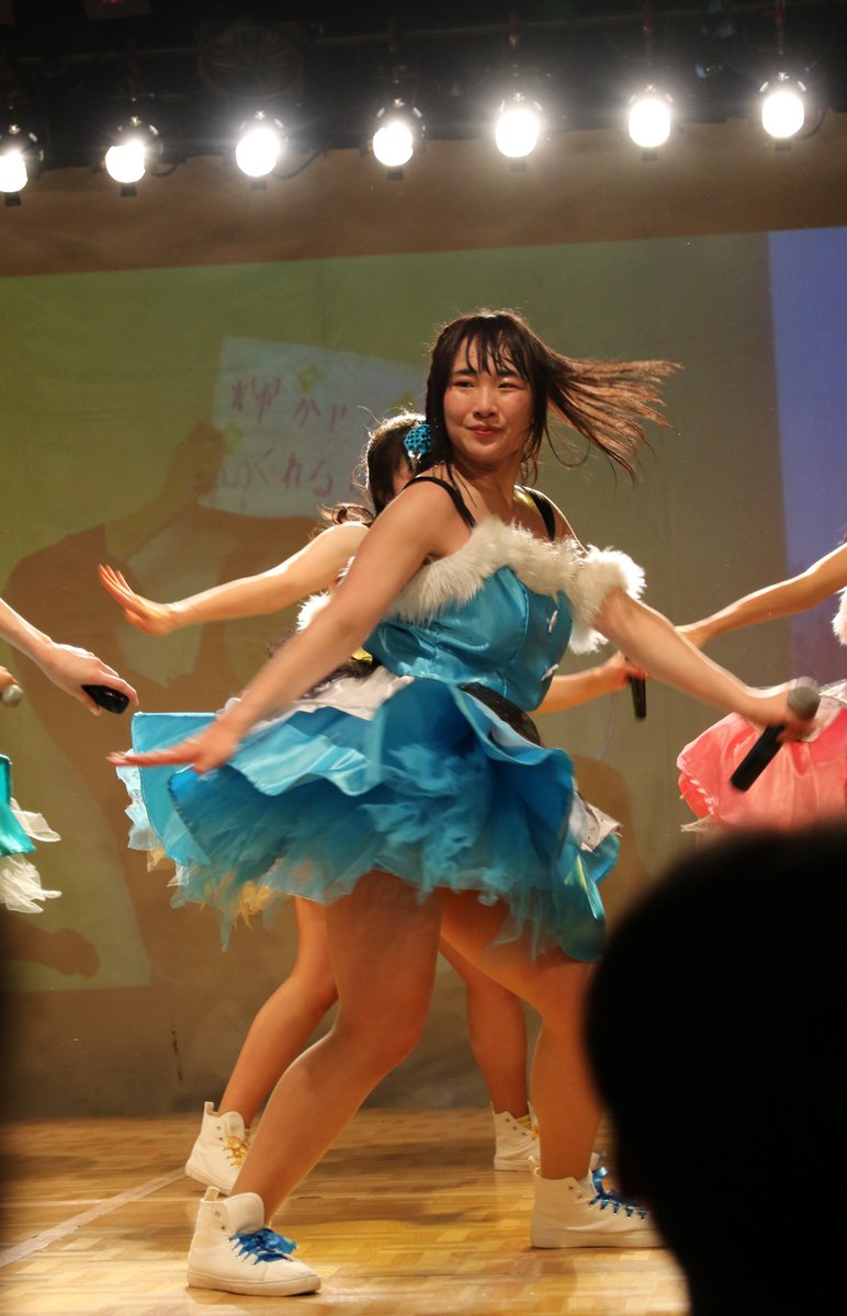 realtukaji's tweet photo. Movin'girls 動画その1（14分）
①What is Love?(モー娘)
②BUNBUN NINE9'(Cheeky Parade)
③君のことが好きだから(AKB48)
④会いたい 会いたい 会いたいな( ℃-ute )
⑤PUSH(モモクロ)
３列目から手持ちで撮ったので、、、
https://t.co/D3KRxJ0TDG

#ユニドル #Movingirls 
2019.3.22 ことにパトス https://t.co/26xQn8IhqA