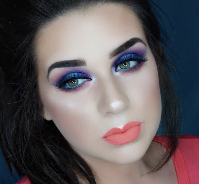 mabsmakeup's tweet photo. @aliyqhmua @norvina1 😭😭😭🖤🖤🖤🙏🏻🙏🏻🙏🏻 https://t.co/CgoLFGTea4