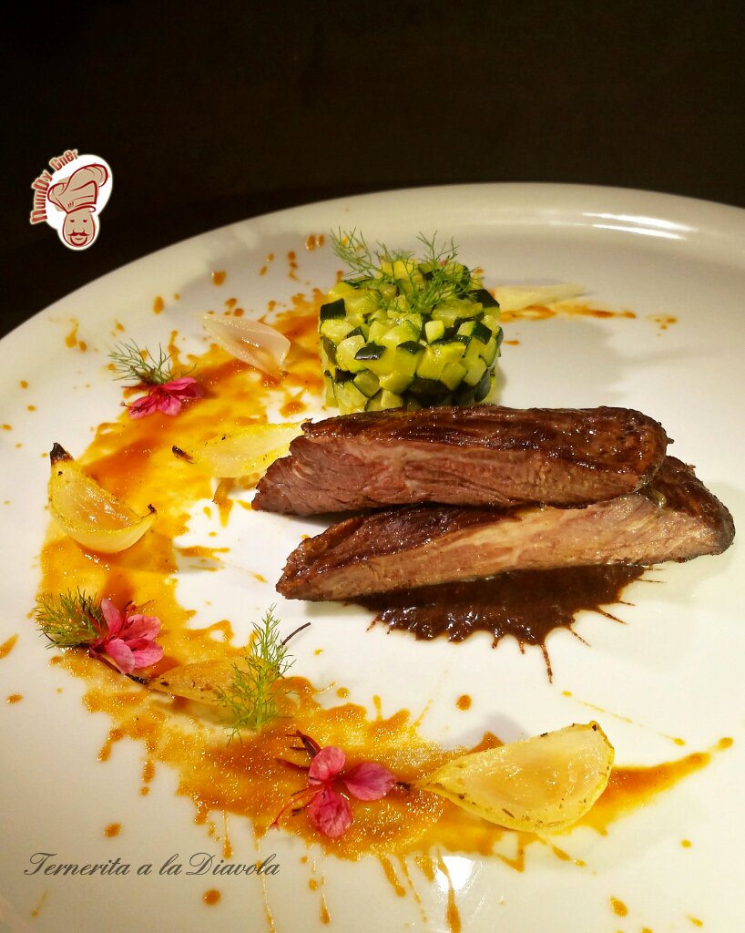 HumbyChef's tweet photo. #Receta TERNERITA a la DIAVOLA | #HumbyChef | #CocinaFusion | #SinGluten | #España
#ComanBienYSeanFelices... @HumbyChef
#Entraña #Laurel #Romero #Tomillo #Ajo #Jenjibre #Comino #CocaCola #SalsaWorcestershire #Tomate #Calabacín #Chalotas #PicOfTheDay https://t.co/bhJAd9TbRj https://t.co/YSkAztc4pD