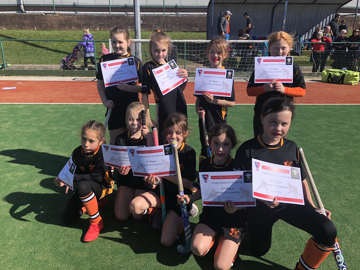 forey_forey's tweet photo. @SWYHA1 @GwentHockeyClub What a fantastic days hockey for my girls U9’s team! Won 5 matches &amp; drew one match but unfortunately ending up 2nd by a difference of 1 goal...!!! Yes 1 goal...
However, putting the final result aside. 
I’M SO PROUD HOW WELL THESE GIRLS PLAYED TODAY 😊😊 https://t.co/xaeDkToNgx