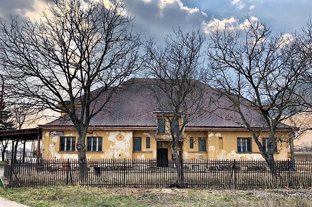 TuPawlicki's tweet image. #europe #borderpost #hungary #slovakia #history #european #travel #travelphotography #travelpics #world #host’ovce #hidvégardó Slovakia/Hungary, Abandoned Border Post in Hidvegardo, March 2019