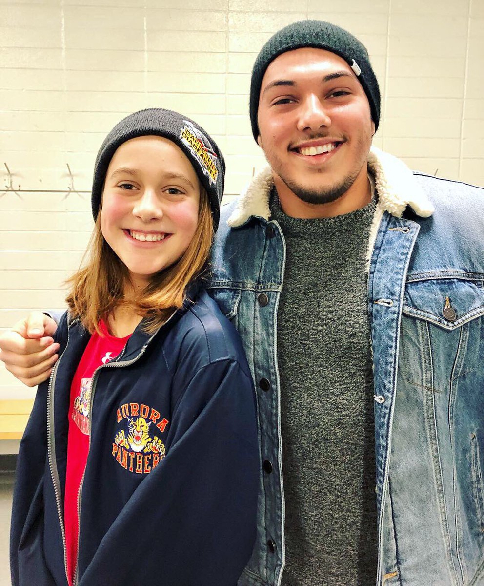 KalebDahlgren's tweet image. Always nice being able to catch some Diabeauty hockey! #T1DLooksLikeMe #DahlgrensDiabeauties #TypeNone