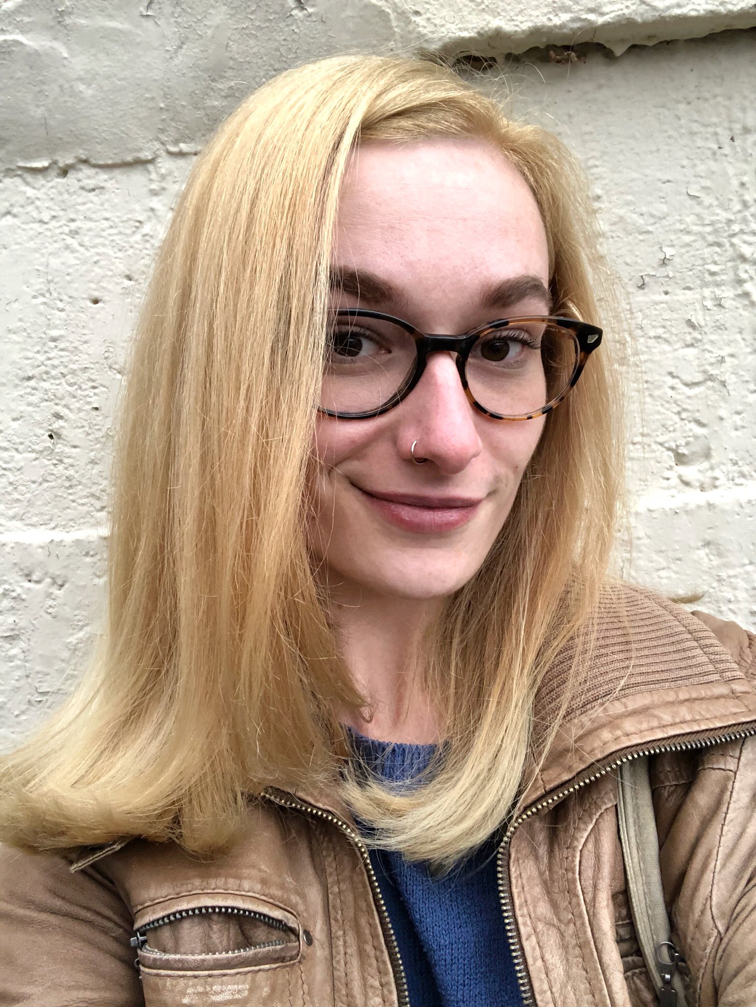 TW Pornstars - Tyrannosaurus-Wreck 🦖. Twitter. blonde bombshell, femme fatale . 6:00 PM - 24 Mar