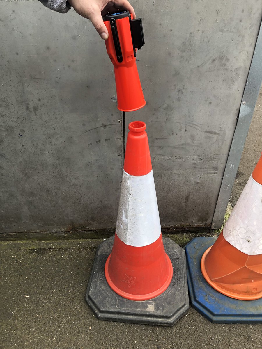 barriers_R_us's tweet photo. Our #ConePro 500 3.65m #ConeTop #RetractableBarrier - #Orange being used in service centres #AJAutos #healthandsafety https://t.co/2kK9Fbc5Iv https://t.co/jIXmC2PHX9