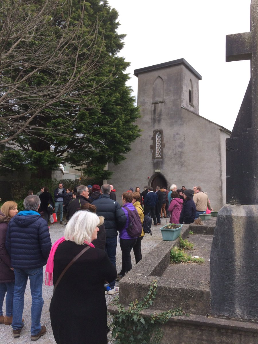 DingleFilm's tweet photo. Waiting “on” Ned Devine. Nice crowd gathering for Waiting for Ned at St James’ Church #Dingle #DingleIFF
 #DingleIFF2019 https://t.co/4rFSBm5w7H