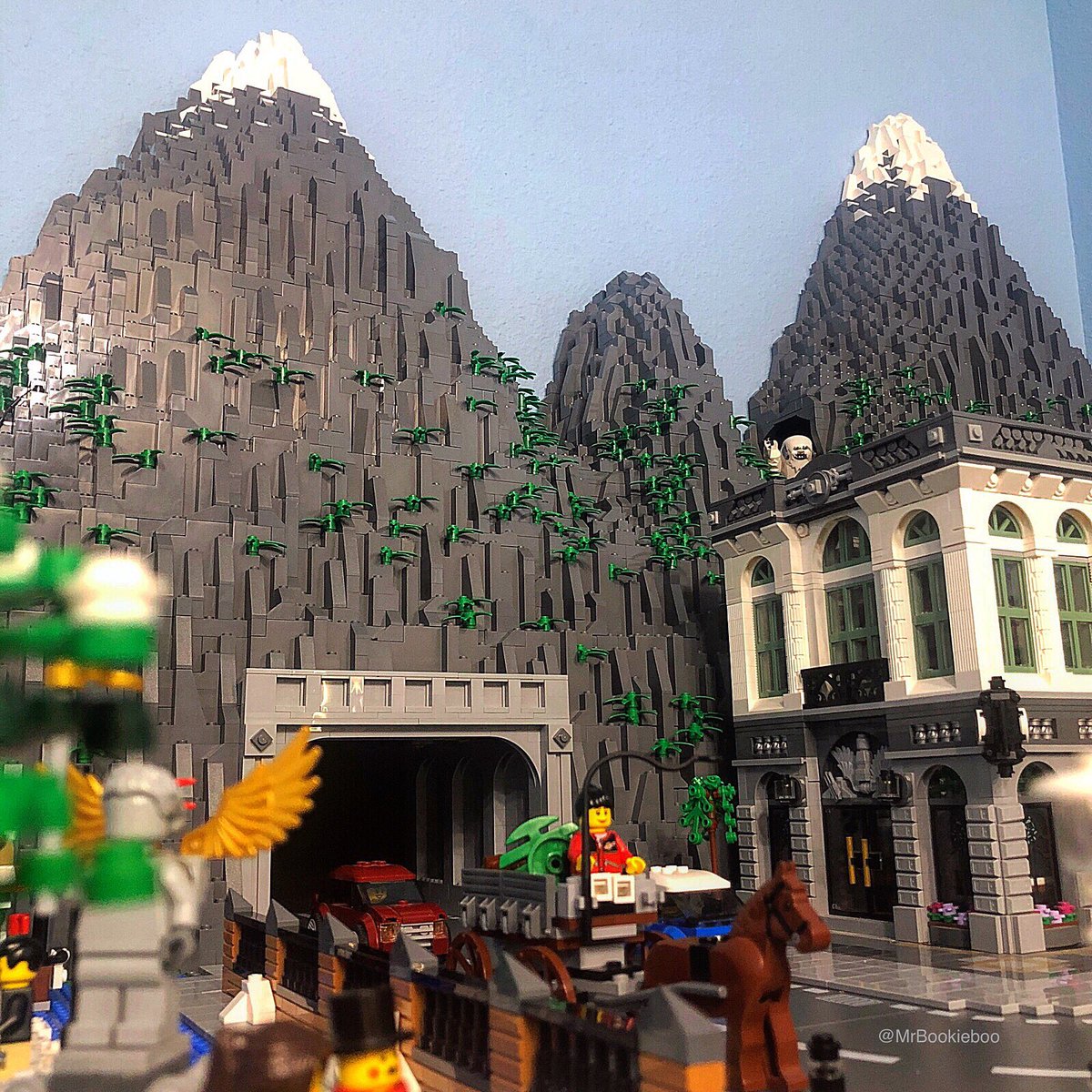 MrBookieboo's tweet photo. Sunrise over the mountains ⛰ #moc #lego #legophotography #legogram #lego_hub #legoaddict #brickshift #ToyArt #toycommunity #legocommunity #minifig #minifigures #legos #legomoc #legocity #legocitylife #legomountain #mountains #scenery @LEGO_Group https://t.co/8gqe27X6Aa