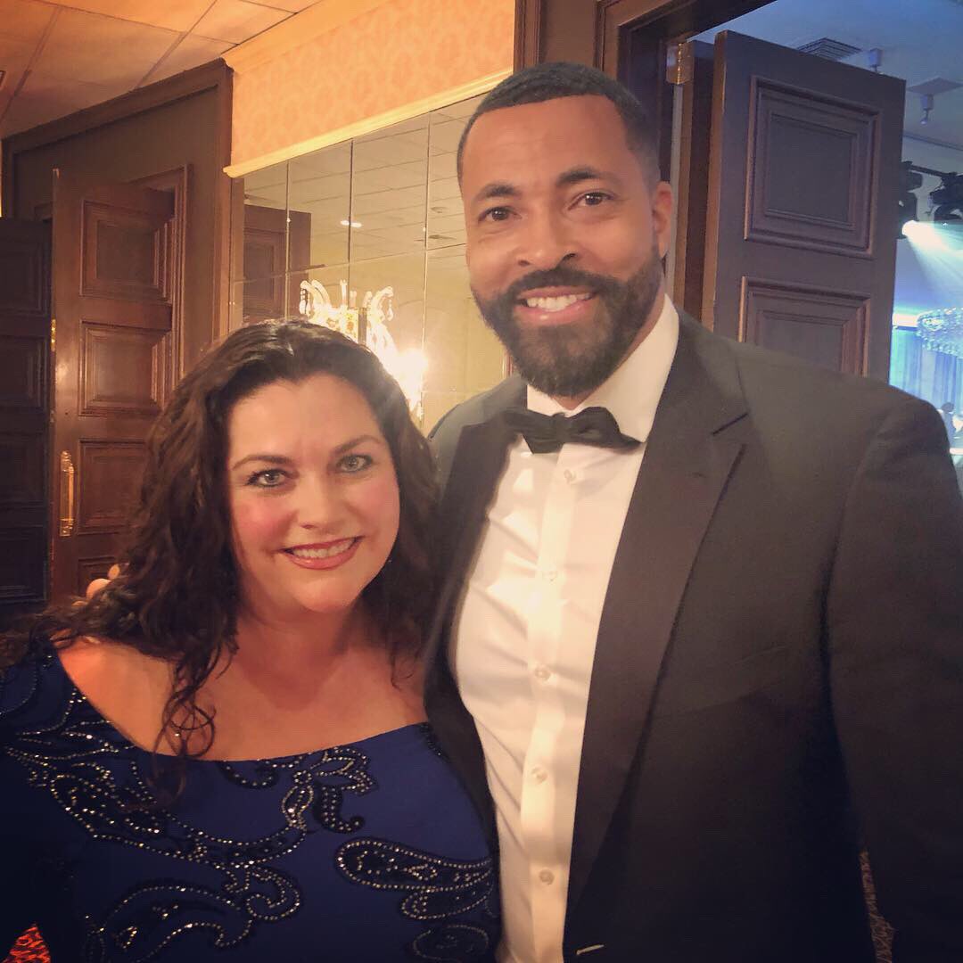 RobynGruner's tweet photo. It was a special treat to meet and get a photo with this guy at Donald Driver’s Driven to Achieve event ❤️🔥 🔥😍 @TimonKDurrett #driventoachieve https://t.co/vteHnuWN9C