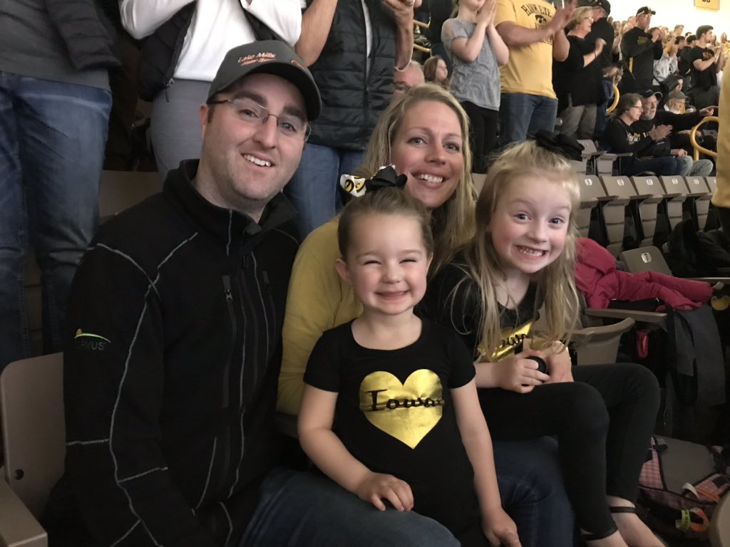 ADDvorak's tweet photo. Let’s go Hawks!#NCAATournament #GoHawkeys https://t.co/ngfdAjF0Ki