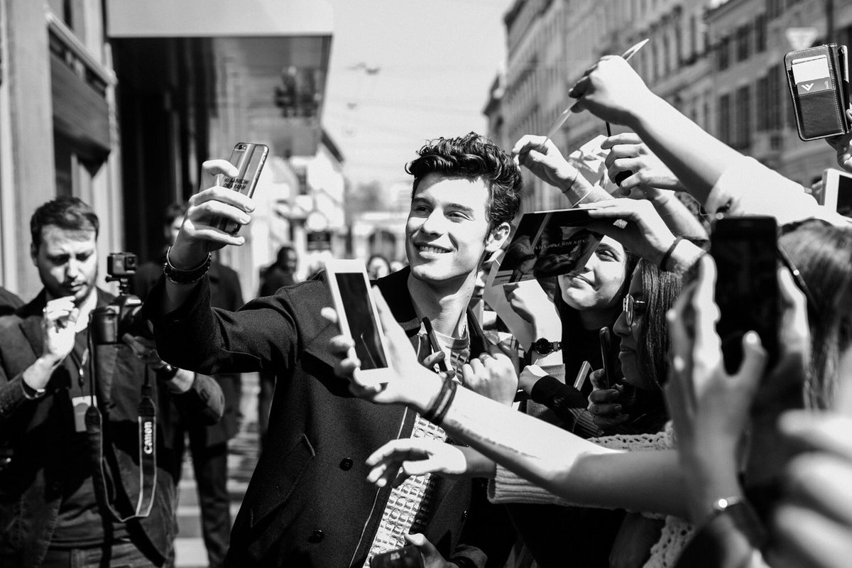 ShawnAccess's tweet photo. @shawnmendes @armani https://t.co/42TfNtZzwy