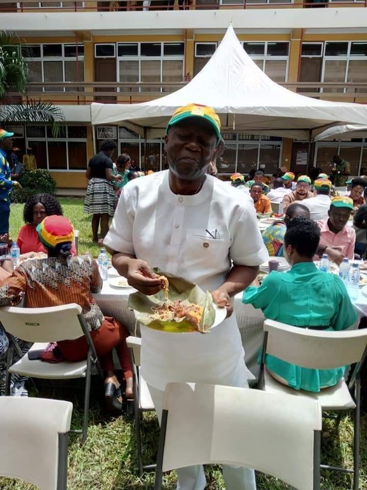KGoodNews_'s tweet photo. Auntie Muni waakye, tomorrow morning here I come, sharp.
#EatGhana
#UseGhana
Build a #GhanaBeyondAid https://t.co/WNhcnuBC7U