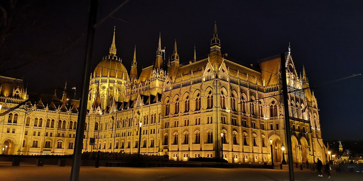 DoloresClaibor6's tweet photo. Meanwhile in #Budapest 🇭🇺 #budapestnight #budapest #budapestinside #Hungary #hungary #Magyarország #KossuthLajostér #Lipótváros #Országház #Parliament #pest https://t.co/5LtbEpg17z