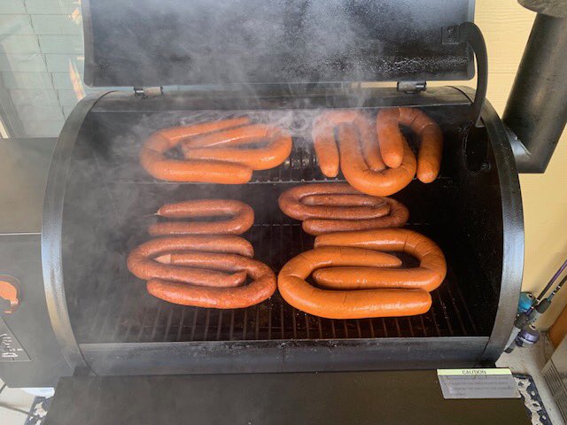hayes_jamar's tweet photo. Surprised the team by smoking some sausage and wings with hamburgers. Thanks for all you do!! https://t.co/rEY2TPza5A