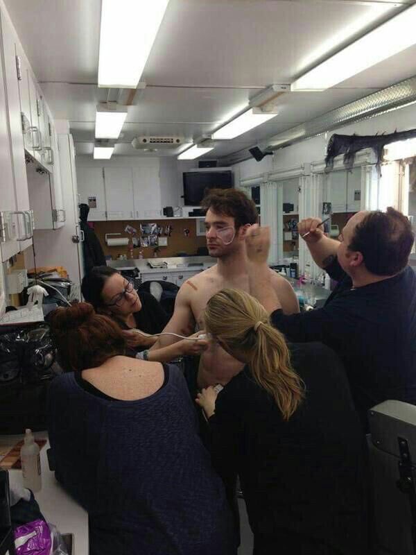 SimplCharlieCox's tweet photo. #CharlieCox gettin makeup ready for #Daredevil! #BehindTheScenes #SaveDaredevil https://t.co/sdf7UD4yzK