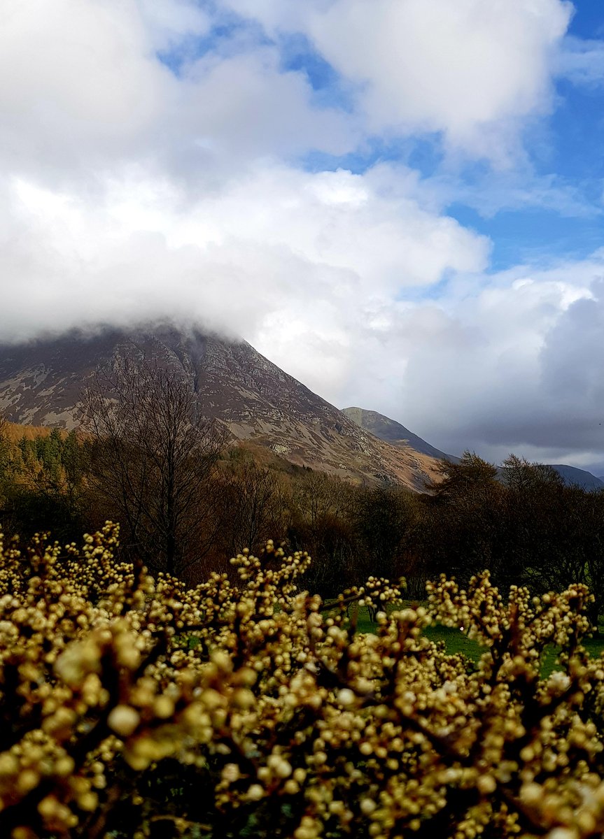AlexSFairley's tweet photo. In stunning Loweswater with #PerilAtSea @UpTheRdTheatre thanks to @KirkgateArts and am being reminded why I'm moving to the mountains! Such stunning light, nature and beauty. https://t.co/hRhtsijCRn