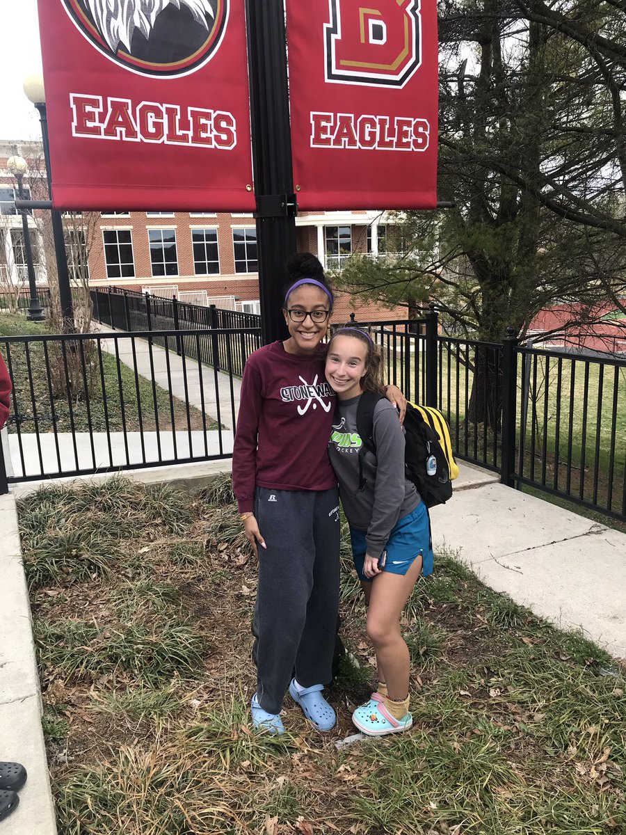 SJfieldhockey's tweet photo. Thank you @BridgewaterFH for having us at your clinic. We had a great time🏑 #GoEagles #GoRaiders https://t.co/nB0mz4OeBP