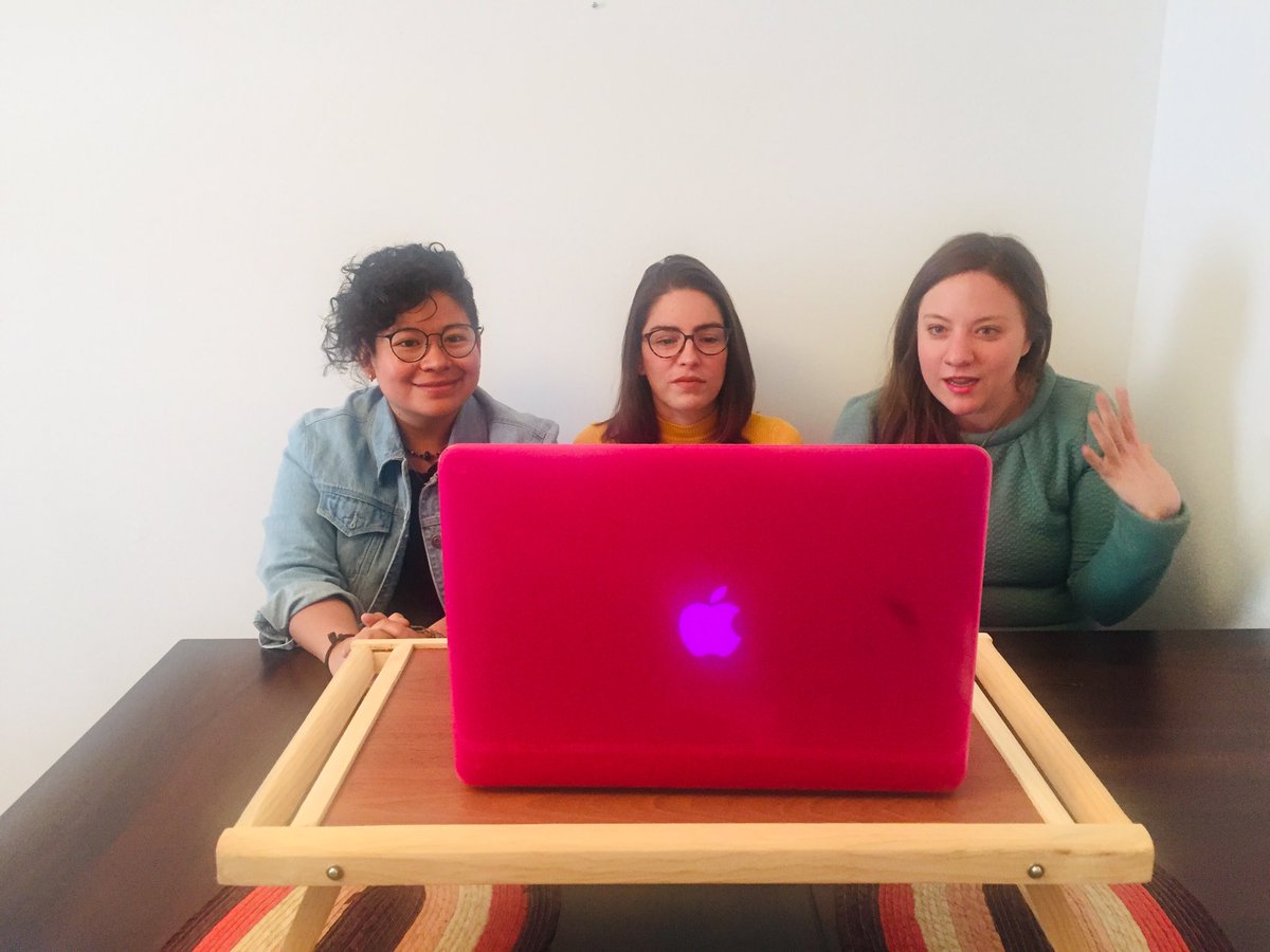 KimiYoshimura's tweet photo. Los invitamos al #FacebookLive de @CheveningMX. Cecilia López Valdenea, @carlacaraza y @aleithya_md, ex becarias recién egresadas están compartiendo en estos momentos sus tips y su experiencia duarante una #CheveningInterview. Si eres uno de los actuales postulantes, síguenos! 😉 https://t.co/qwh8EJXNmO