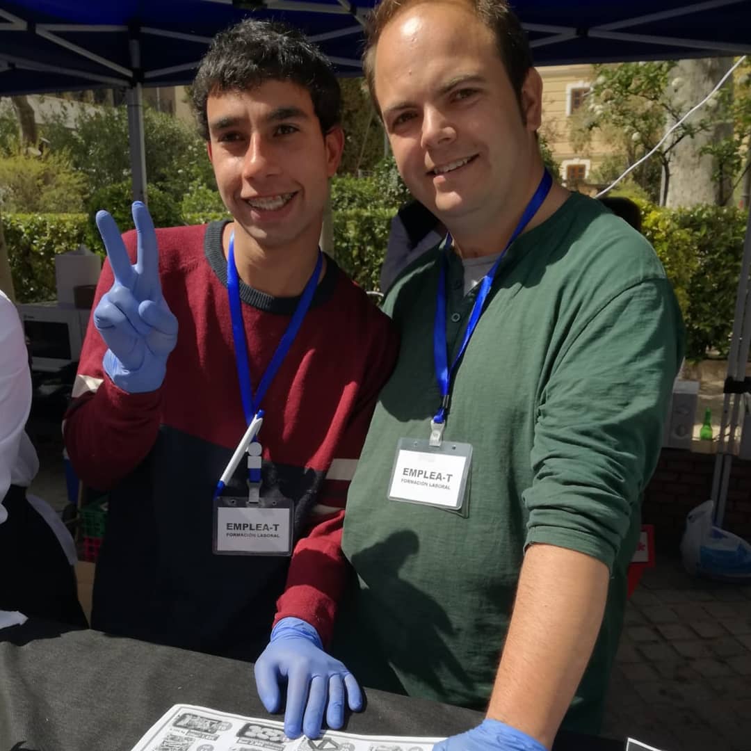 nohaylimiteyecl's tweet photo. Nuestro proyecto formación laboral @Emplea_TNHL participa en la clausura ruta vino y tapa junto a Carnicerías Carmelo Puche . https://t.co/3ZTaC99jQ0