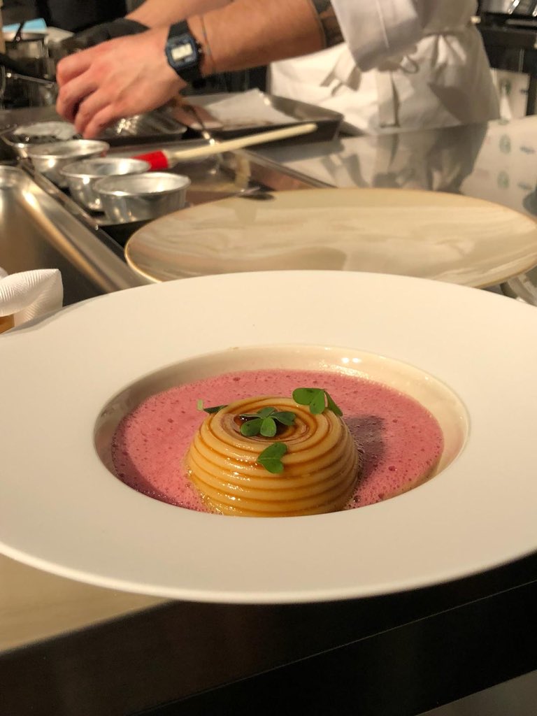 Pasta_Felicetti's tweet photo. Chiude la decima edizione di #identitadipasta @IsabellaPoti , un nuovo progetto sul sapore rancido: lo spaghetto freddo con grasso rancido e aglio e il timballo con tartare di anatra #memoriedipasta @identitagolose #igimi19 ph. @LiciaSangermano https://t.co/4NGrEFskYj