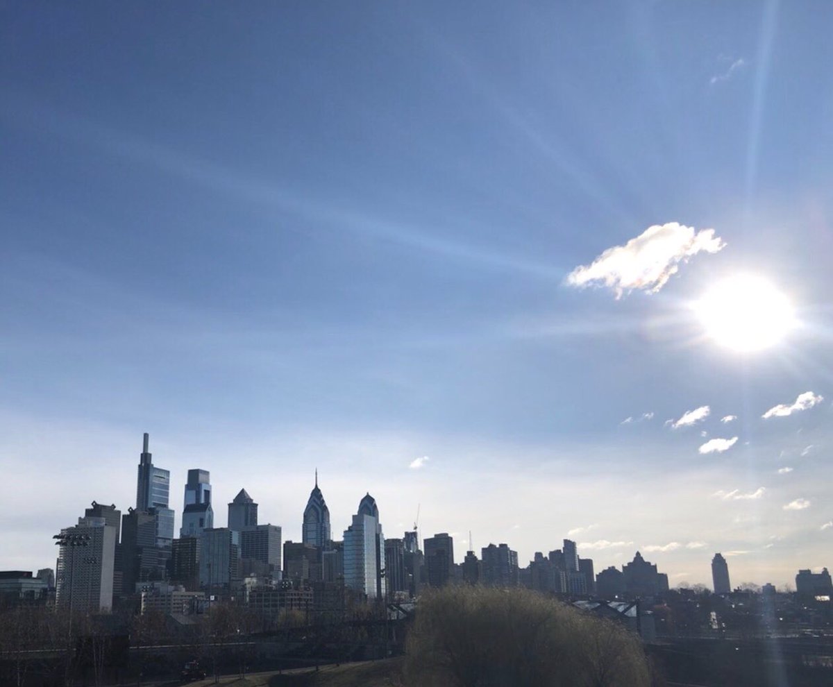LissaS190's tweet photo. Philly ๐ #CityOfLove #Philadelphia #DownTown #CenterCity #SouthStreetBridge #UniversityCity #DevilsPocket https://t.co/CzuKnqlEFs