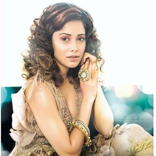 Nushrat Bharucha in Femina Wedding Times
http://blogonbabes.com/nushrat-bharucha-femina-wedding-times-photos/ …
#NushratBharucha #Wedding #Bridalwear #Bollywood #Fashion