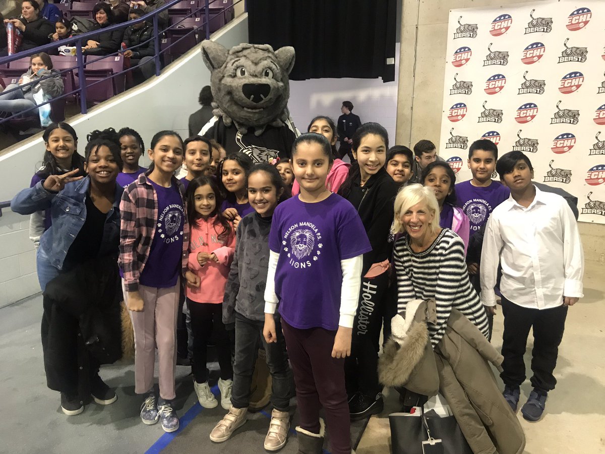 ateachertweet's tweet photo. After a job well done, time for a photo opp with @JudithSetton  @MandelaPS and @BramptonBeast ! @PeelSchools @mccutcheonpeel @dparasram https://t.co/qiYz52JxTT
