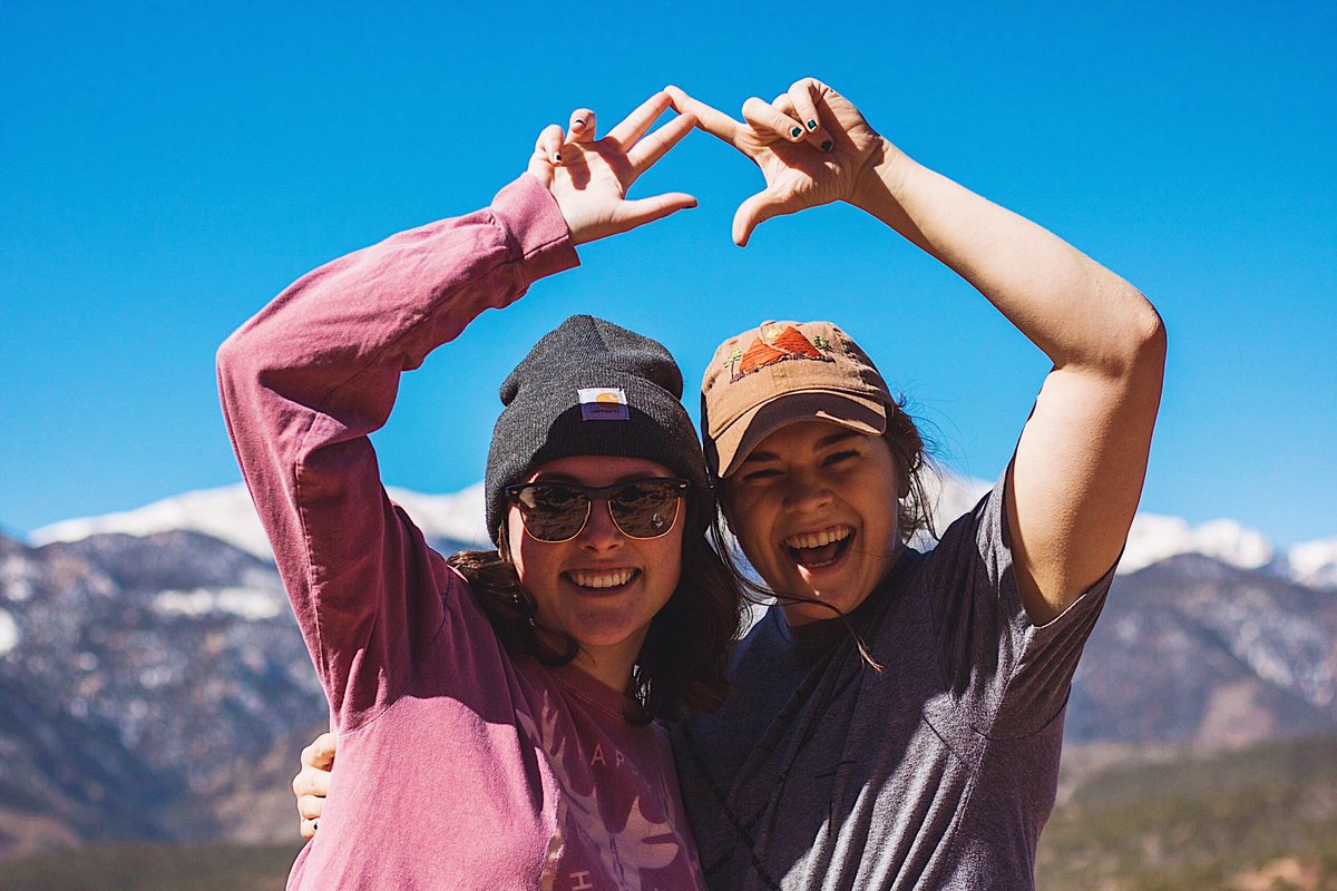 okstate_aoe's tweet photo. it’s a spring break miracle!! Our sisters ran into each other on a hike, it’s almost as hard to believe as school starting back tomorrow 😵 https://t.co/7YCFwn2gZu