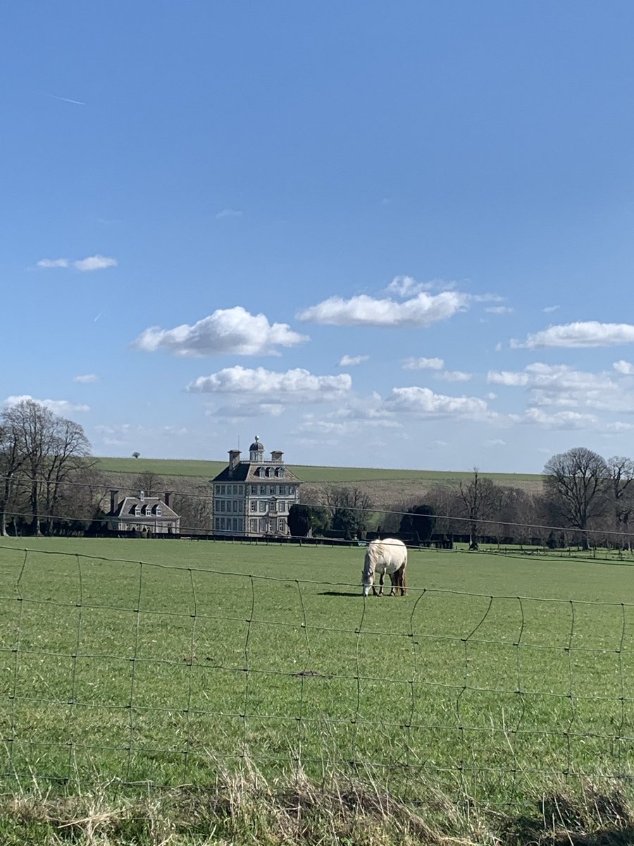 LucyEckley's tweet photo. Great to get out on the Ridgeway for Three Peaks Challenge training with other members of team @Trifecta3PC So pleased to see the sun too. There were a few hills I promise! πβ°πΆπ½ββοΈπΆββοΈπ₯Ύ #T3PC https://t.co/gMR6sfRrYM