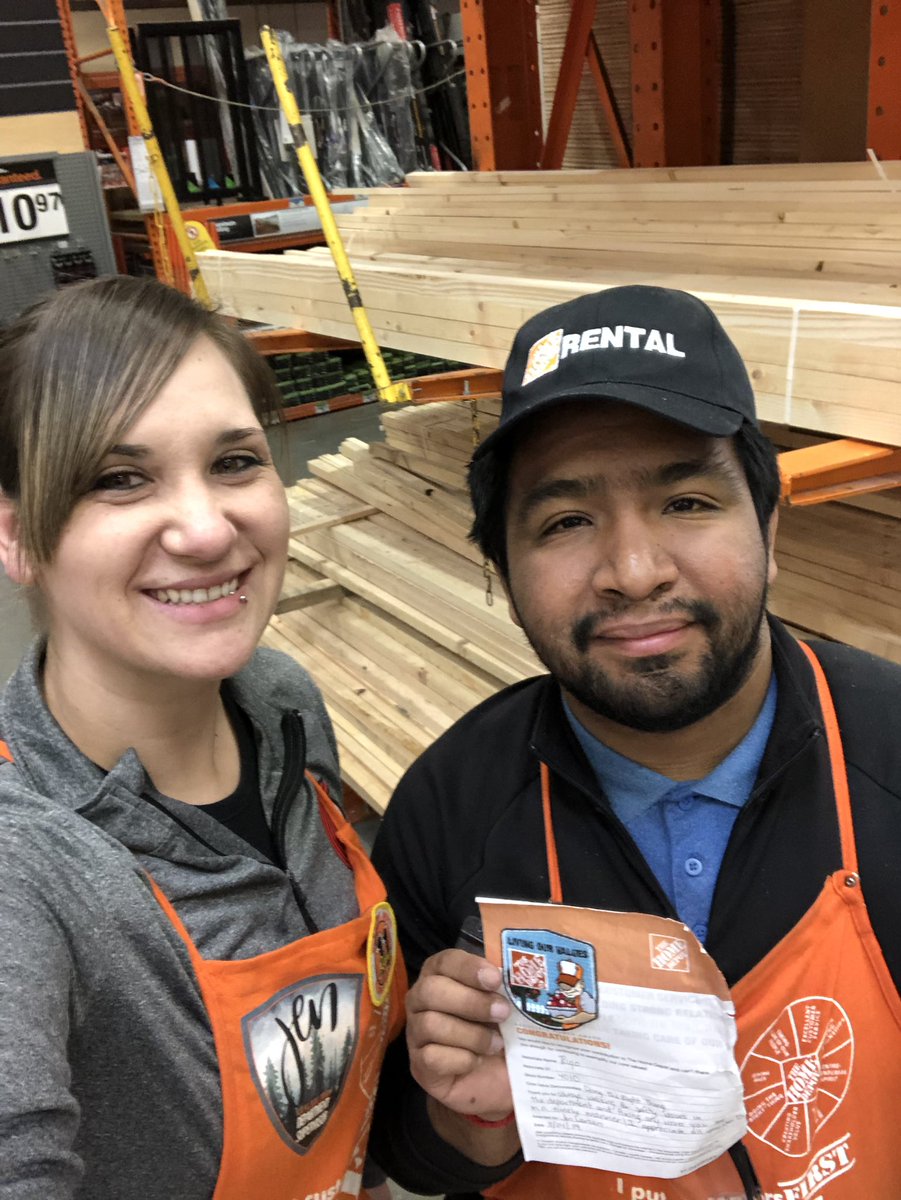 jennlarson12's tweet photo. Awesome job @Rvz_71 for always making sure safety issues are fixed in a timely manner and always helping me with random projects!! I appreciate all you do!!! 👏🏻🙌🏻👏🏻😁@bdesigns03 @tiana_martines @bamanda1214 @TalonHD4010 @Rvz_71 @L_Donna82 @JoshuaCrocker3 https://t.co/GAdbkfCxRM