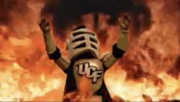 CassandraExant's tweet photo. The Exantus Family is representing for the Knights. Game day ready. #UCF #GKMO #marchmadness https://t.co/CoZjDZjAP7