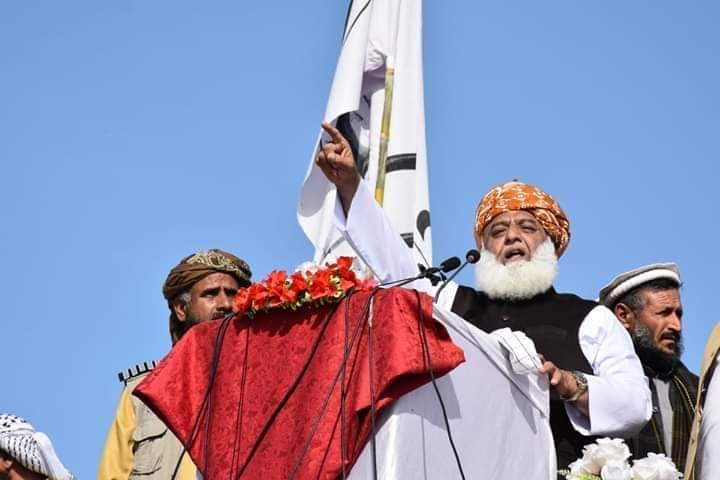 UlemaE's tweet photo. وزیرستان  ❤️❤❤
#LasthopeJUI
#MillionMarchFata https://t.co/NVsM6irdOU